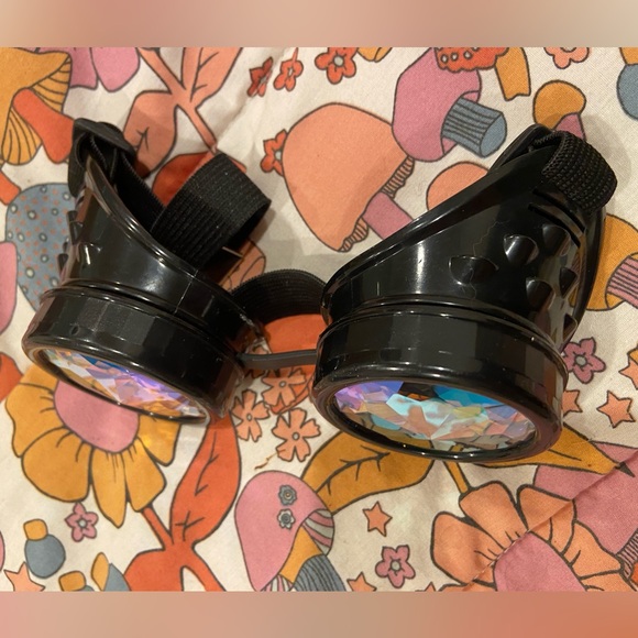 New Psychedelic Rave Kaleidoscope Goggles Rainbow Crystal Lens - Picture 4 of 6